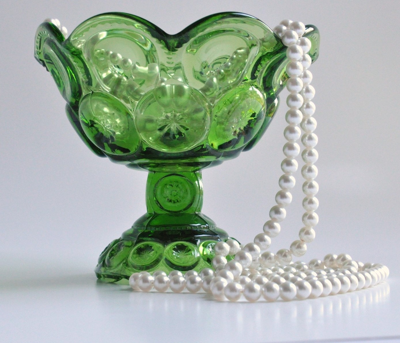 Vintage-L.E. Smith-Shiny Green- Ice-Moon-Stars-Compote-Mint