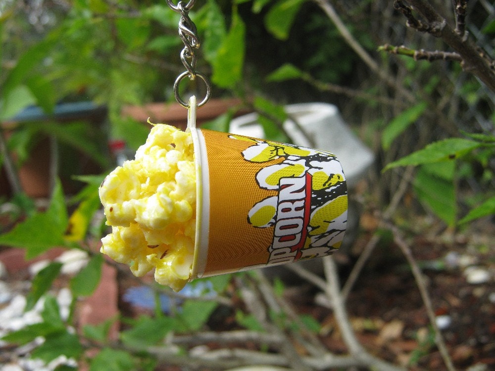 SALE Bucket of Freshly Popped Popcorn Keychain by PinkFrog4U
