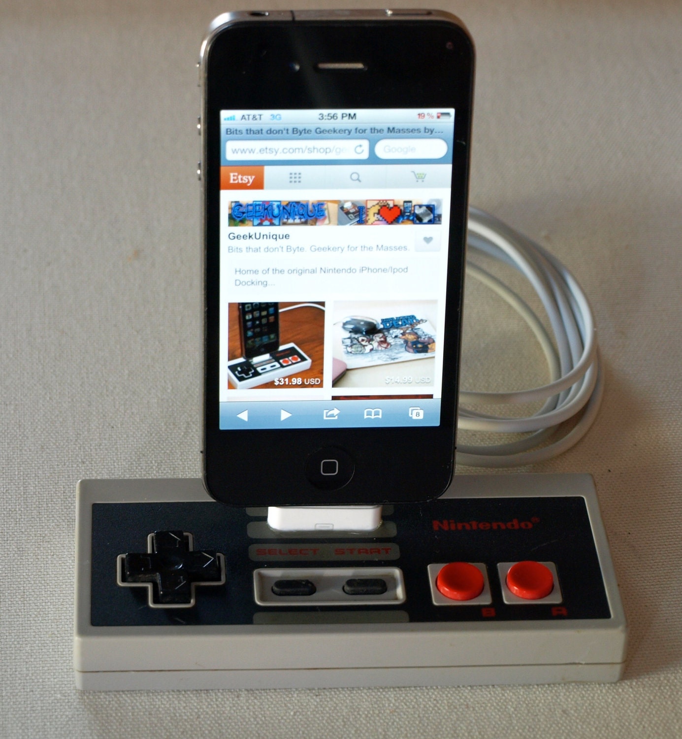 Nintendo Controller iPhone Dock - iPhone 4/4S and 3/3GS