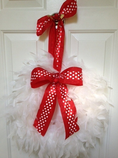romantic feather wreath- holiday polka dot