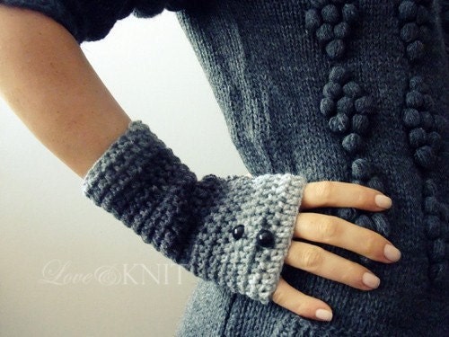 Foggy Night Gloves