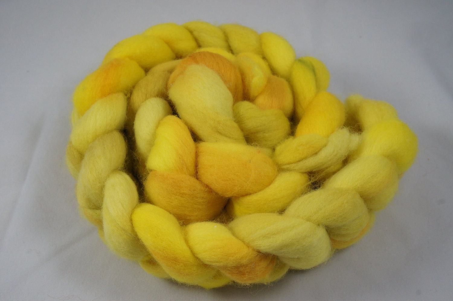 Polwarth Spinning or Felting Roving (Combed Top) - Golden Snitch