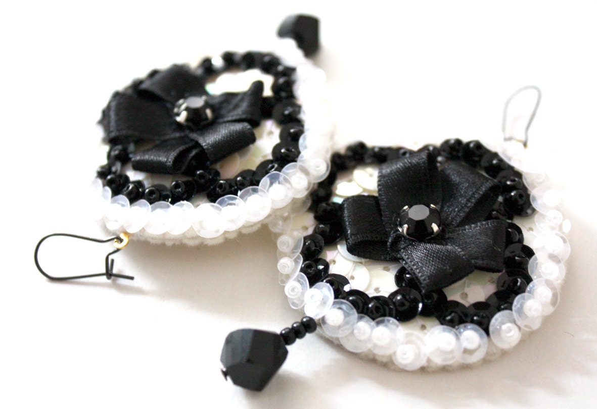 Earrings black and white wedding embroidered felt sequins ribbon