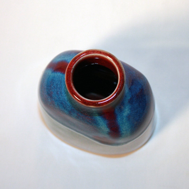 Flat sided bottle - Blue and Red