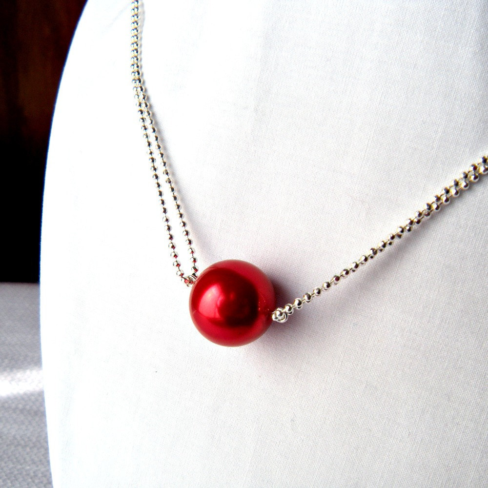 Red Pearl Pendant Necklace