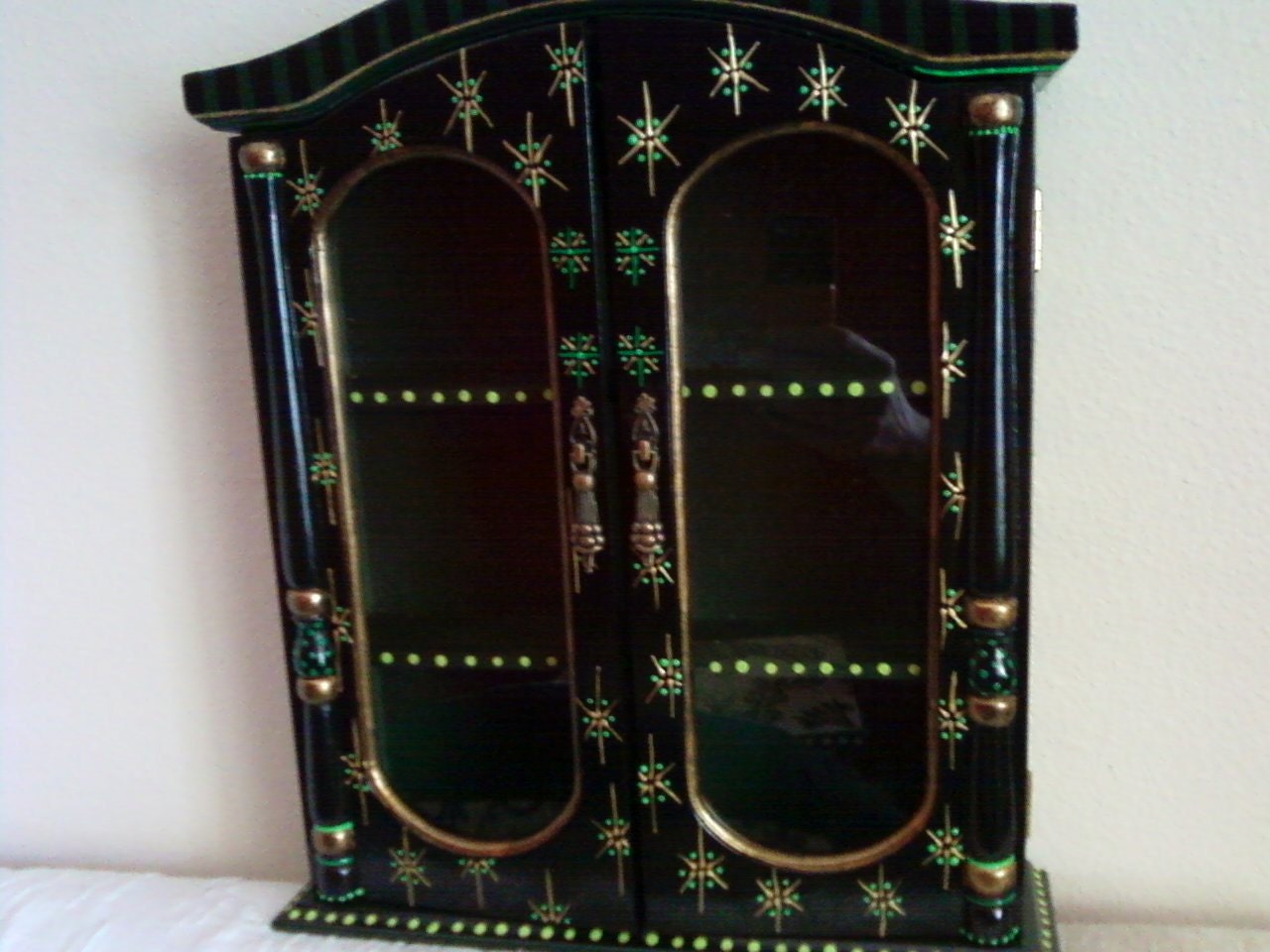 Jewelry Keeper in Black Gold and Green