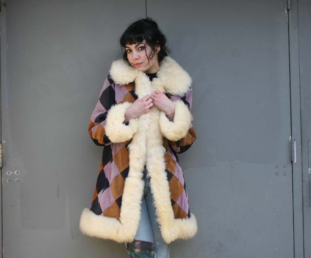 1970s Winter COAT / Purple Diamond Suede with Cozy SHEARLING Fur Trim, xs-s