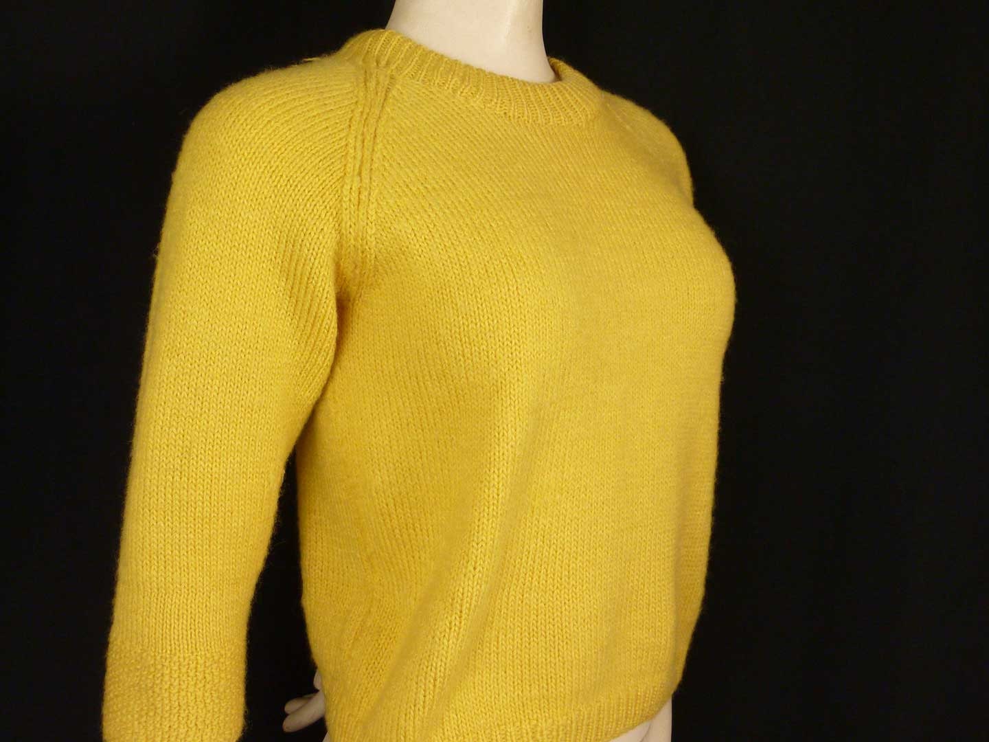 Vintage 1950s Yellow Pure Wool Knitted  Sweater