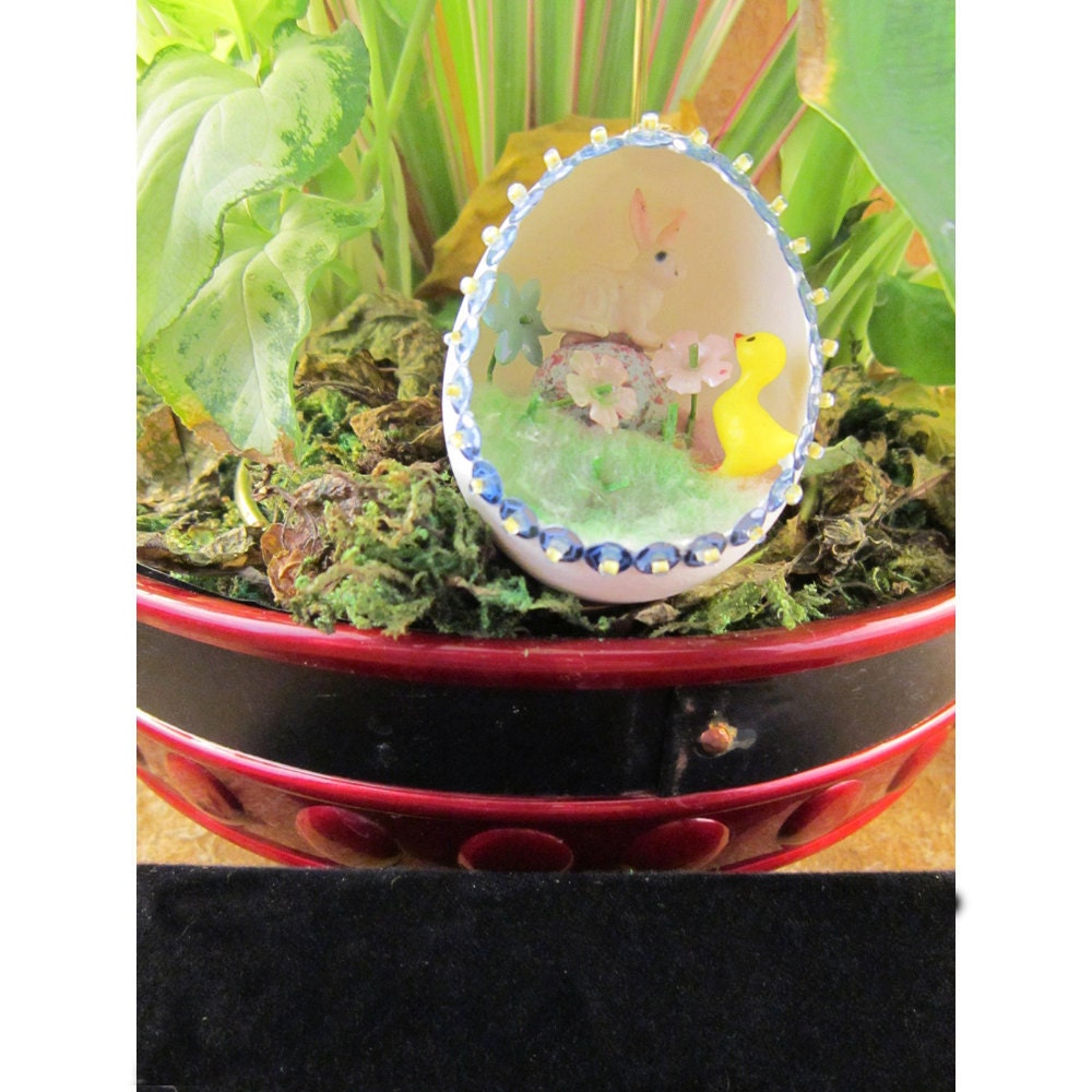 Confused Bunny and Chick Handmade Diorama Egg Decoration