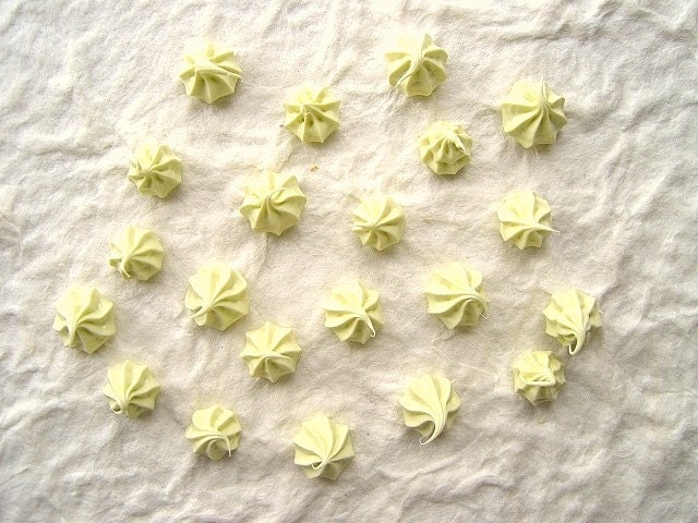 Cute Japanese Slicon Whip Cream Clay Sweets Embellishments - 21 Whip Cream Cabochons 5mm YELLOW
