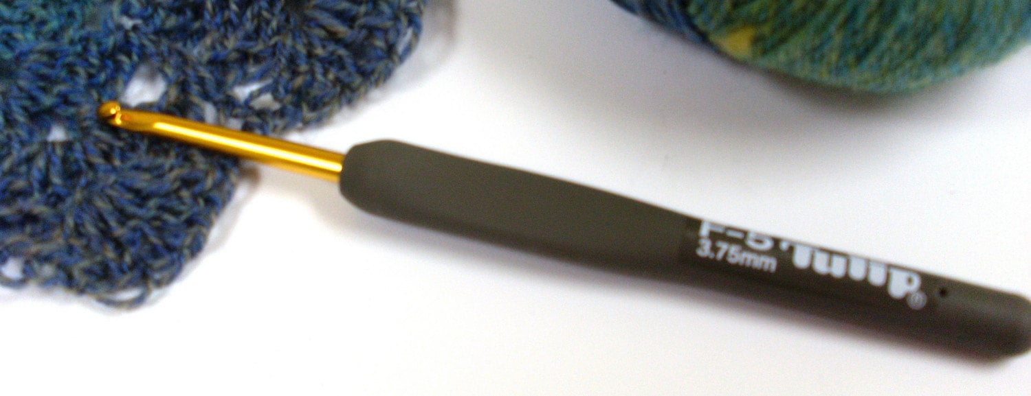 Crochet Hook Sets - Knitting Supplies | Discount Yarn