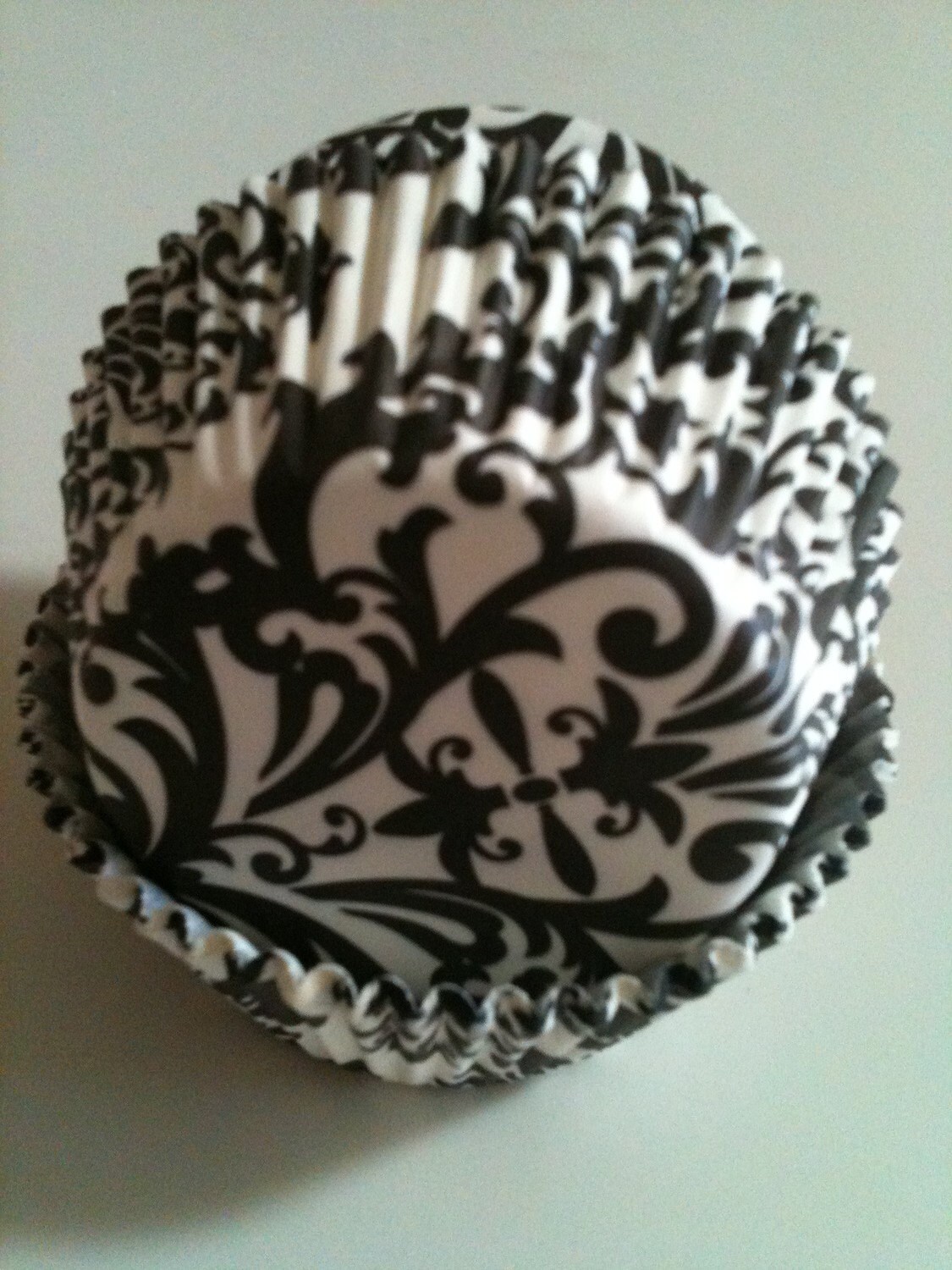 wedding cupcakes black and