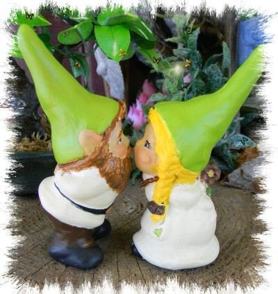 Custom Wedding Cake Topper on Wedding Cake Toppers    Gnomeo And His Juliet   Custom You Pick