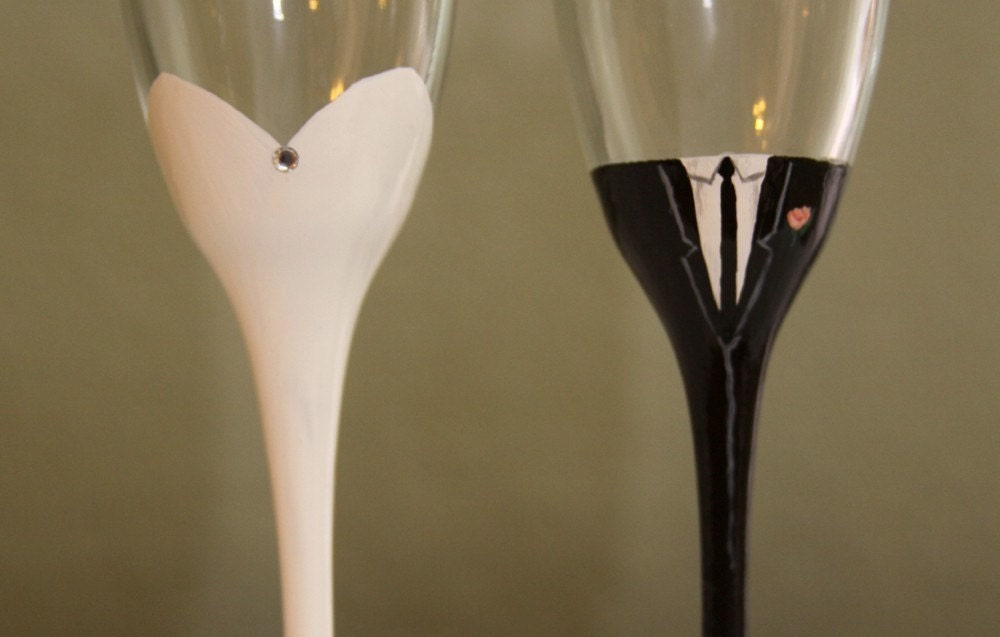 Mr and Mrs Personalized Champagne Flutes From ArtsyAsh101