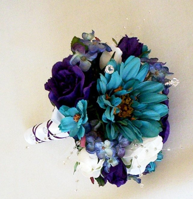 sunflower with teal wedding bouquets