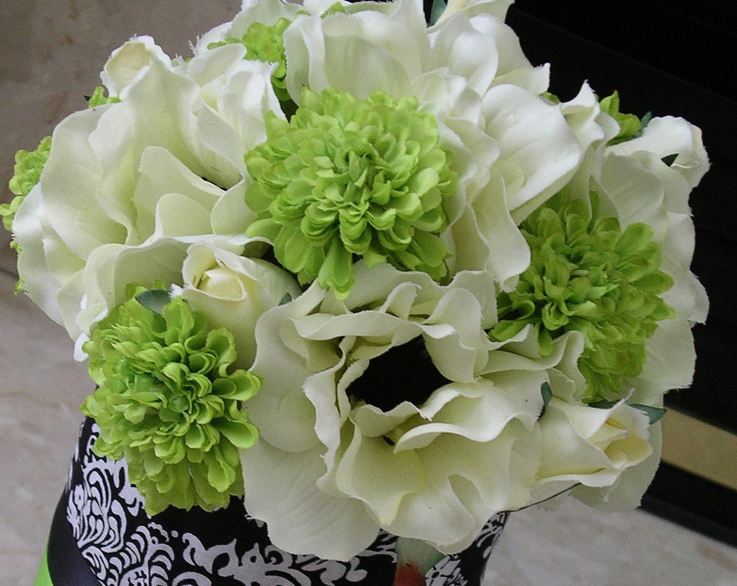 black white and lime green weddings