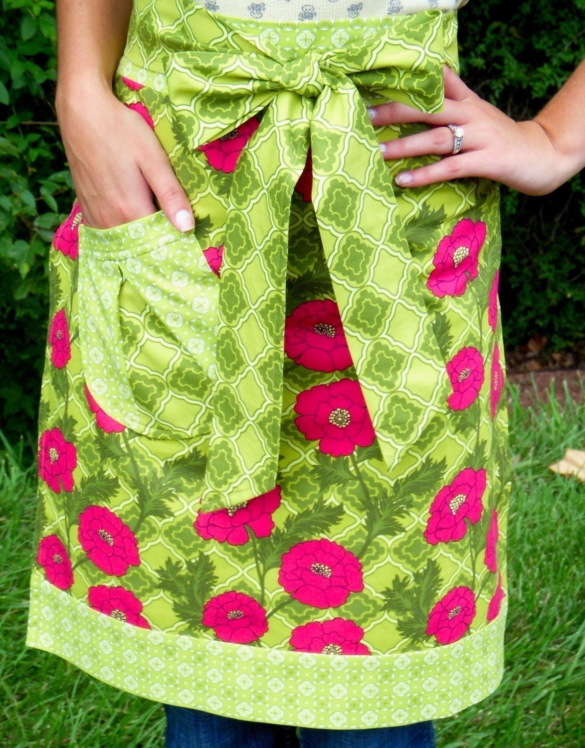 Apron Sewing Patterns for Kids | eHow.com