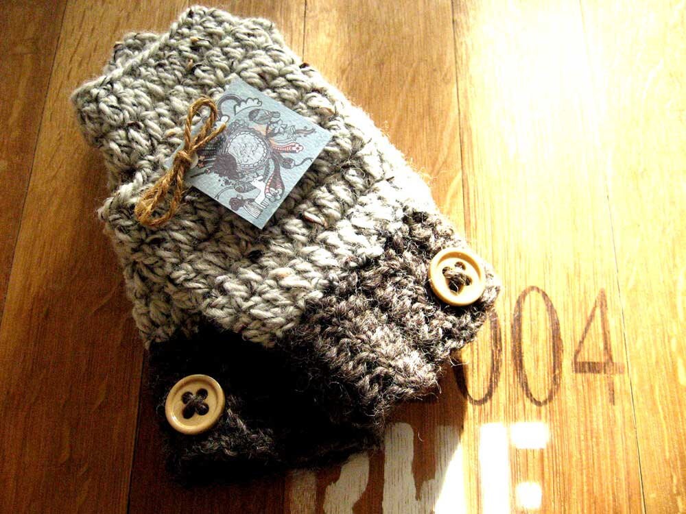 vintage crochet patterns and kits, vintage knitting patterns and