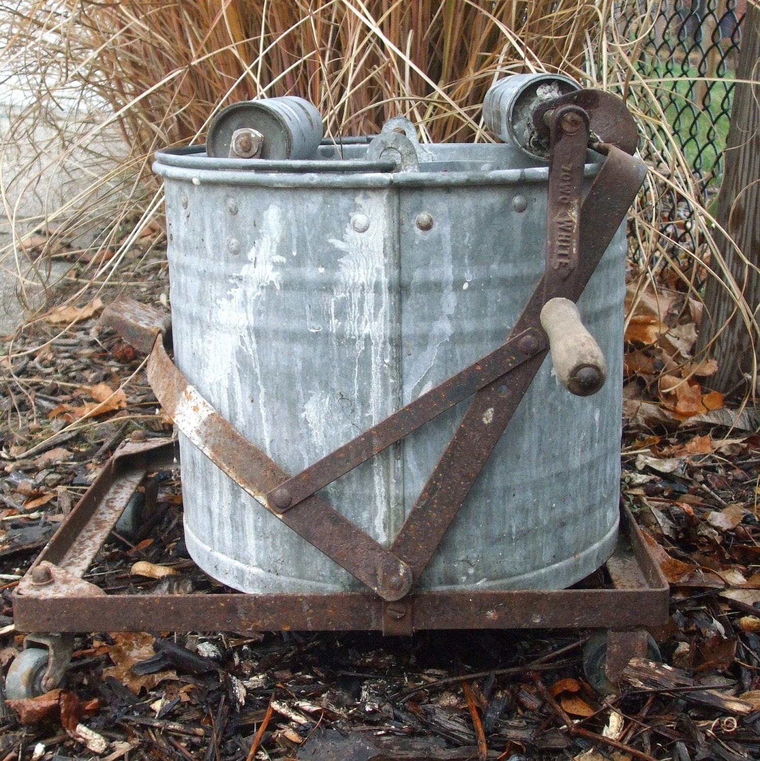 industrial mop buckets wringer