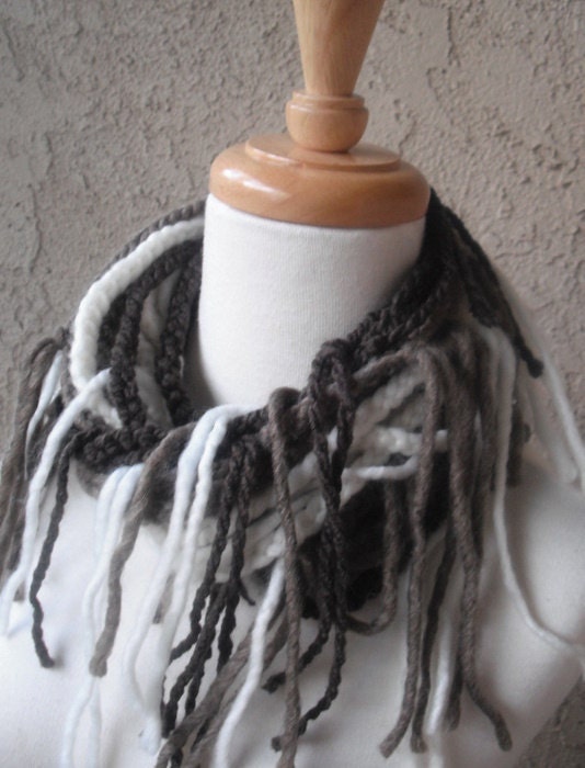 Yarn Lover's Room - Knit One, Purl Two. Repeat * to * Single