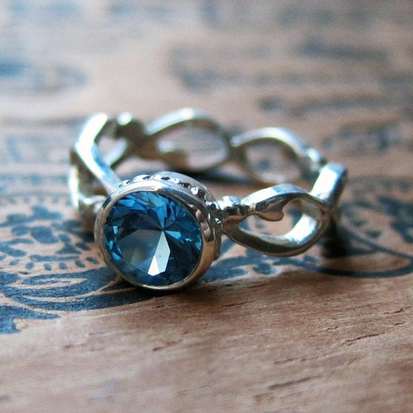 Wrought Ring London Blue Topaz-