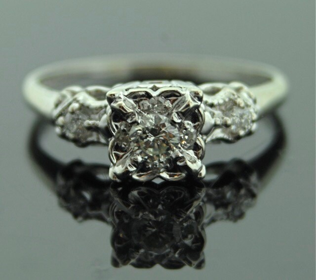 Vintage Engagement Ring 1950s White Gold and Diamond Ring