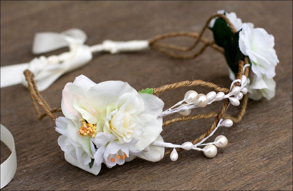 Wedding headpiece with flowers pearly berries From nuagecolore