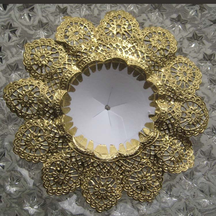 2 Germany Fancy Gold Paper Lace Wedding Bouquet Holders 5 Inch