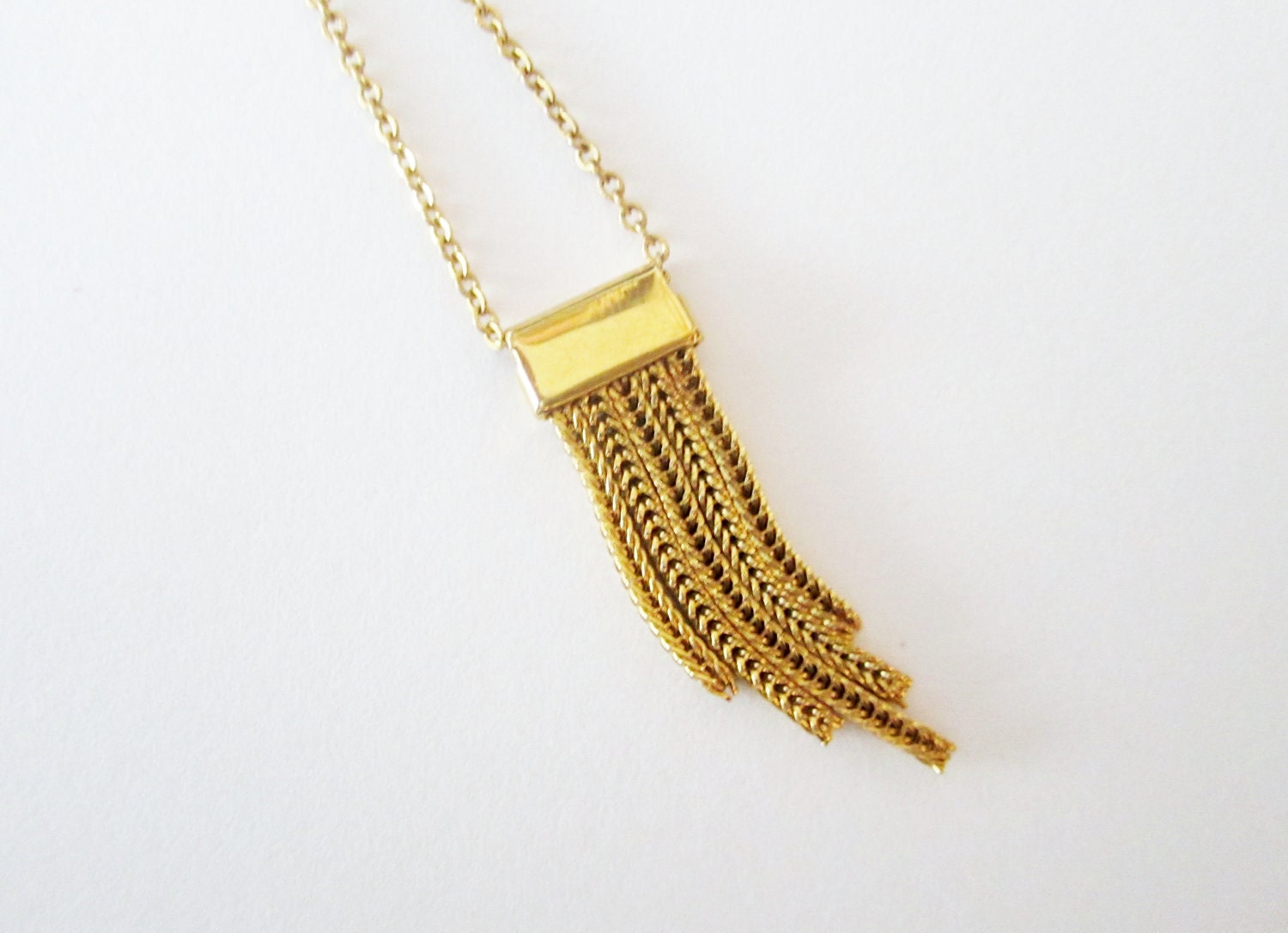 Fringe necklace
