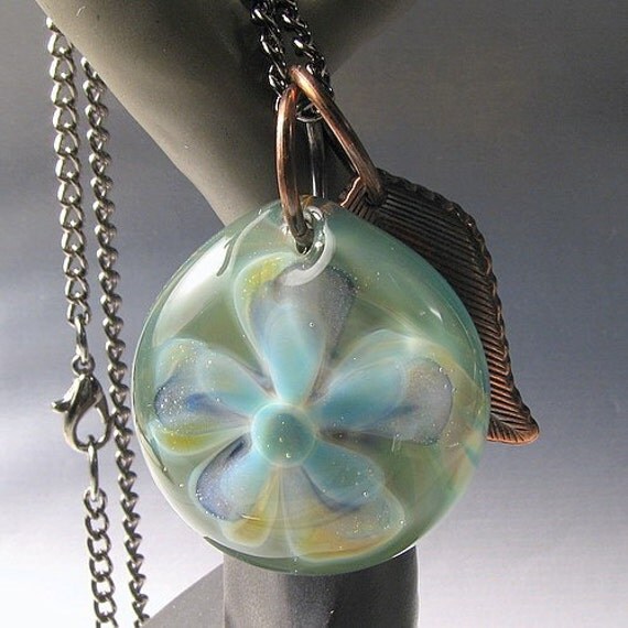 Handmade Boro lampwork flower pendant KimVGlass