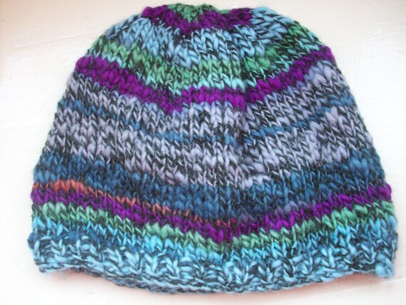 Classic design/ Contemporary colours handspun by SpinningStreak