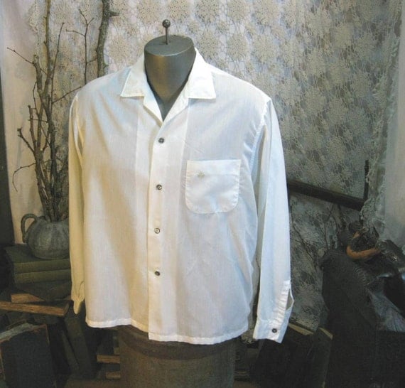 Vintage Ivory Mens Shirt  1960s Penney's  Summer fabric M- L