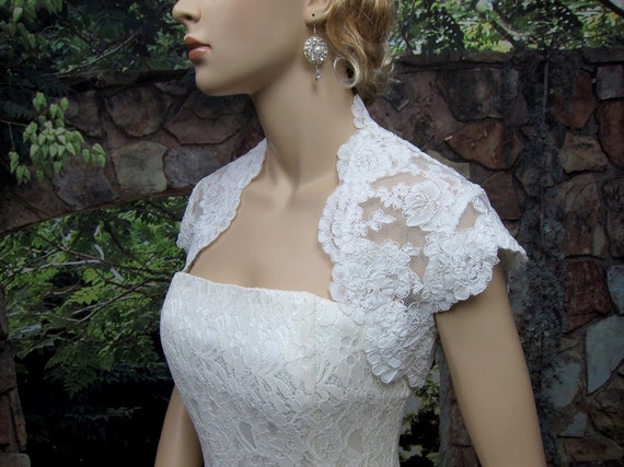 Sale - Ivory cap sleeve bridal lace bolero jacket - keyhole back - alencon lace - was 129.99