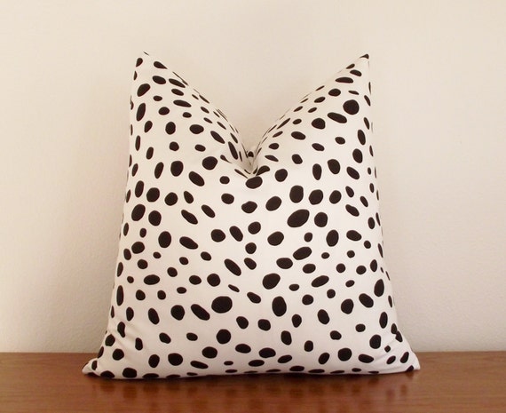 Spots Pillow Cover- Togo- Dots- Black- White- 18x18"