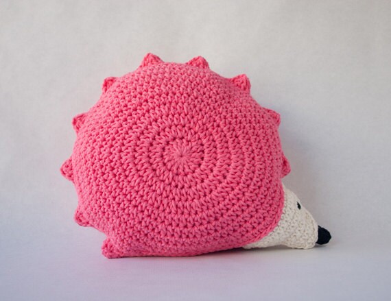 Instant Download -PDF CROCHET PATTERN - Hedgehog Pillow  - Permission to Sell Finished Items