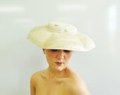 15% off SALE 1950s 50s Wide Brim Hat / Platter Hat / Lace Tulle / Champagne