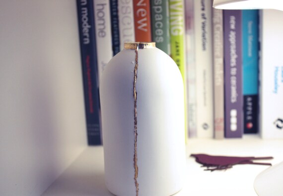 Stoneware fine bone china white bottle by madebymanos