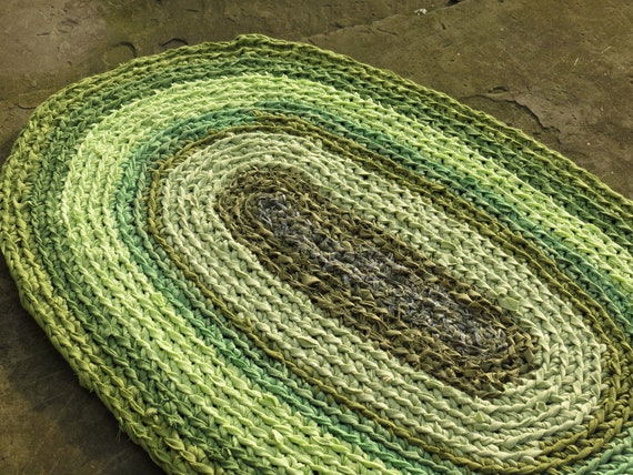 Boho Crochet Area Rag Rug - Spring green Oval "Braided" Rag rug Ombre Green - 31" x 22"