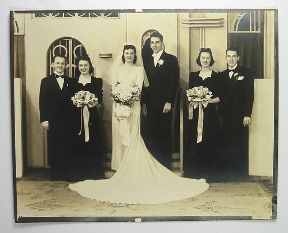 1930s wedding | Vintage wedding photos, Vintage wedding party, Vintage ...