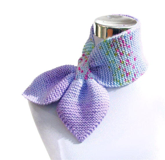 Hand knit scarf 50s style retro pastel purple ascot by jarg0n
