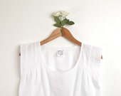 Blouse LOUISE (blouse ceinturée en coton blanc) - cousue et personnalisée à la commande
