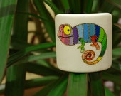 Scrunchy "Chameleon." Wood, hand-painted.