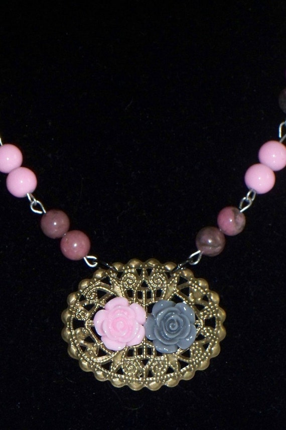 Pink and Gray Rose Necklace, Pink Gemstone Round Glass Beads Necklace, Fancy Filigree Rose Chain Necklace