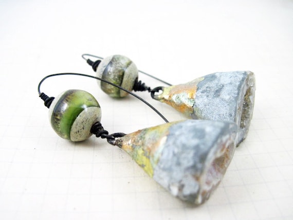 Illusions. Cosmic Rustic earrings with lampwork and druzy geodes.
