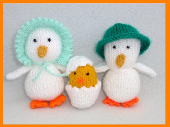 Knitted Easter Duck Family by MyfanwysMakes on Etsy