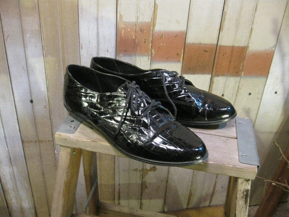 Shiny Black  Oxfords shoes vintage 1980s Esprit crocodile style 8