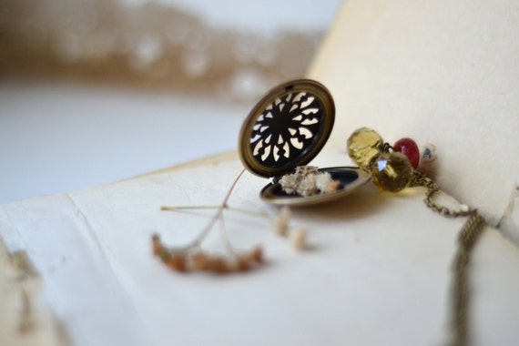 Bridesmaid Locket Necklace - Victorian Locket - Wedding Locket - Free Worldwide Shipping - Secret Message - Edwardian Jewellery