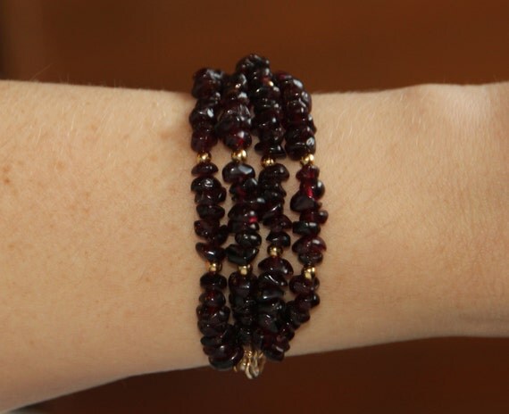 Garnet and gold bracelet