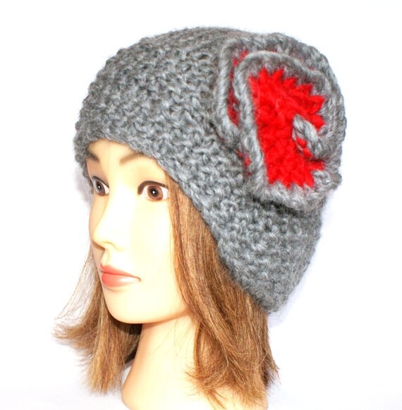 Beanie hat with flower knitted medium gray and red by Johannahats