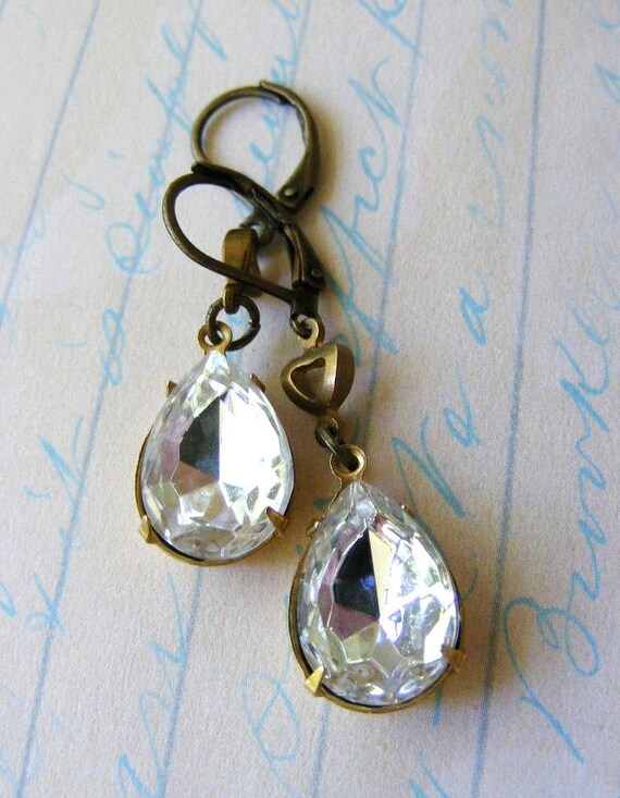 Vintage Clear Glass Teardrop Dangle Earrings with by meiguidesigns